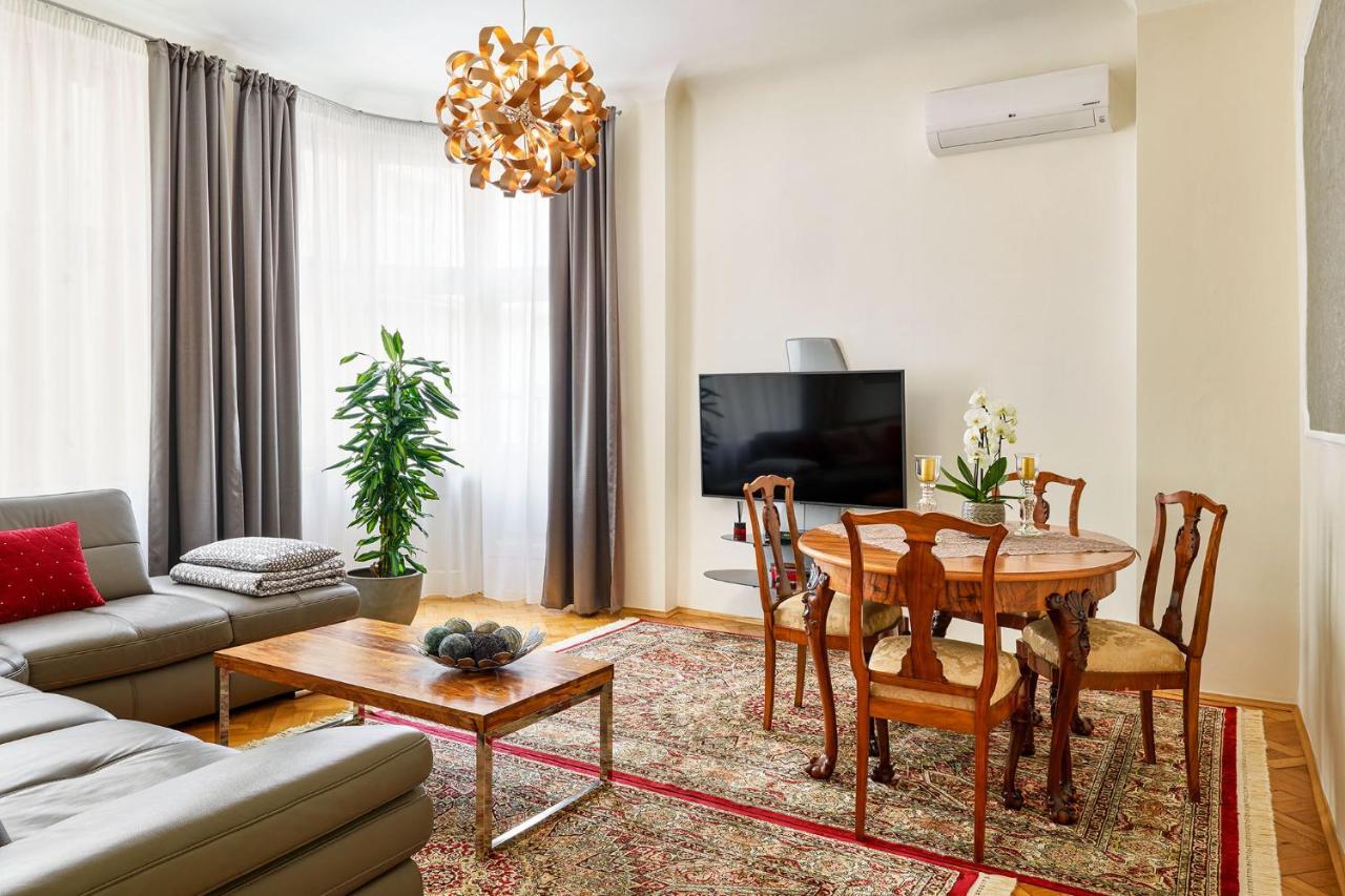Pragueone Apartment,A/C,Terrace Ngoại thất bức ảnh