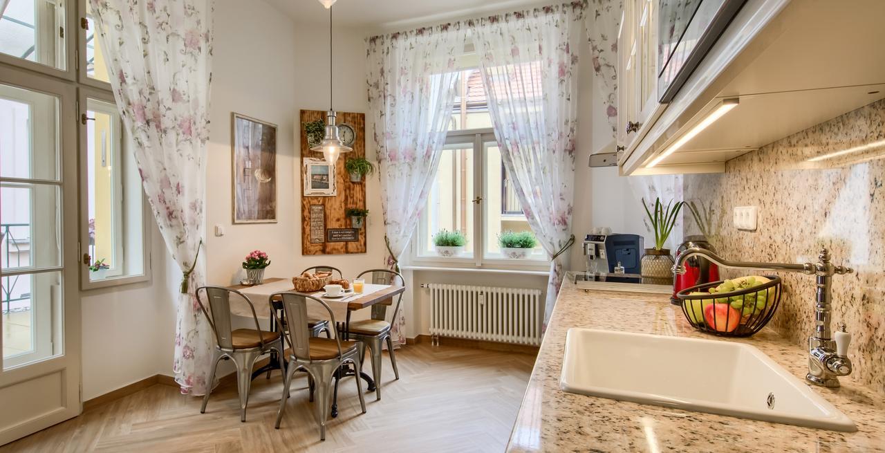 Pragueone Apartment,A/C,Terrace Ngoại thất bức ảnh